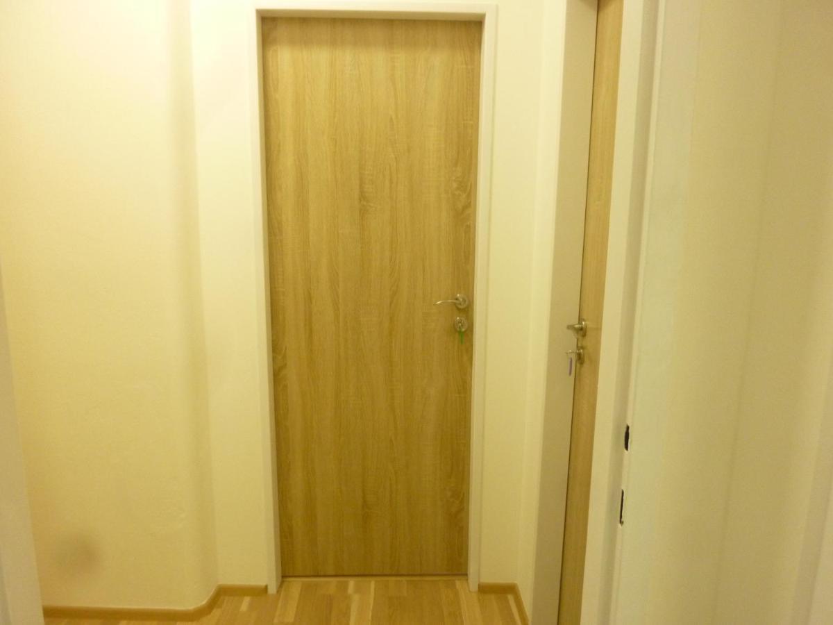 Apartment Van N Praga Zewnętrze zdjęcie
